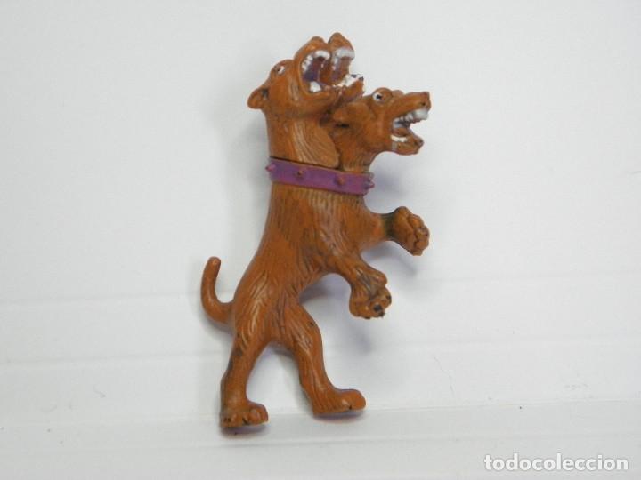 Figuras de goma y PVC: FIGURA DE PERRO DE 3 CABEZASS - Foto 1