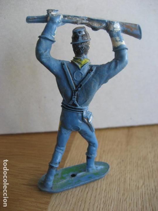 Figuras de goma y PVC: Soldado 7&ordm; de Caballeria. - Foto 2