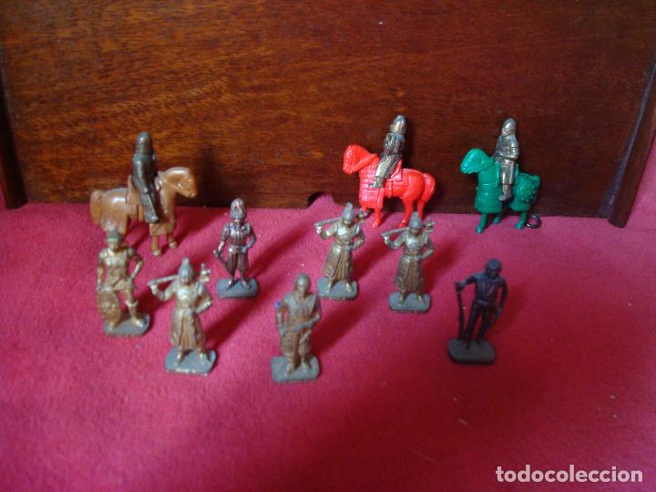 Figuras de Borracha e PVC: 10 figuras de metal kinder