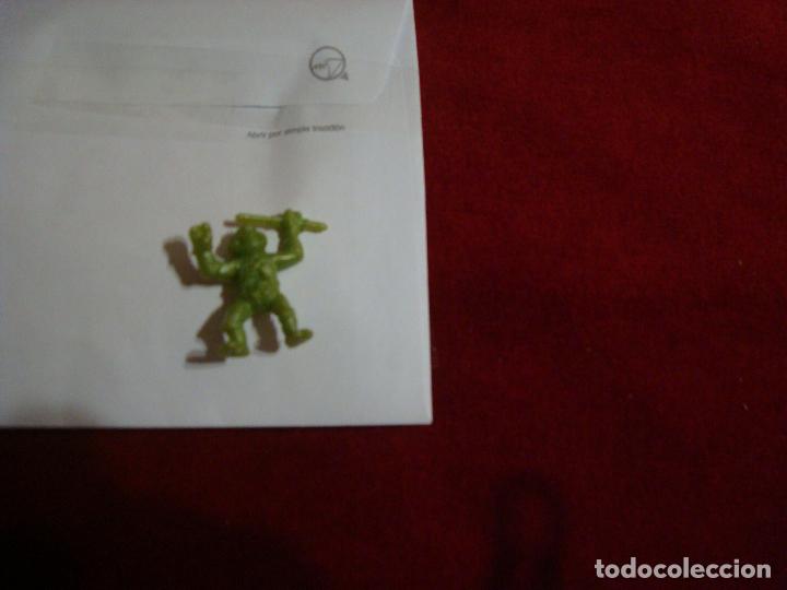 Figuras de goma y PVC: DUNKIN PHOSKITOS DANONE TORTUGAS NINJAS - Foto 1