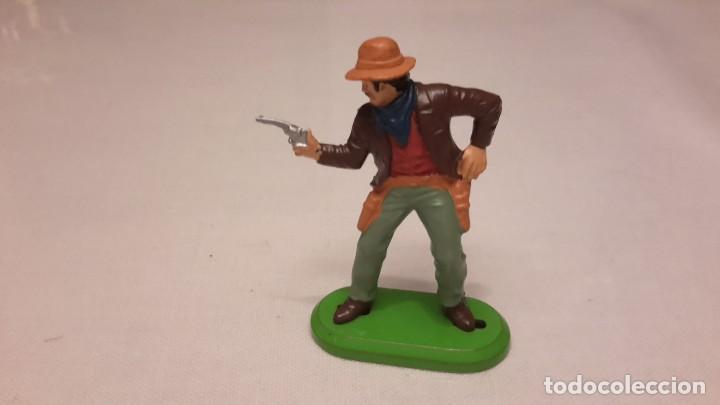 Figuras de goma y PVC: Britains figura de vaquero. - Foto 1