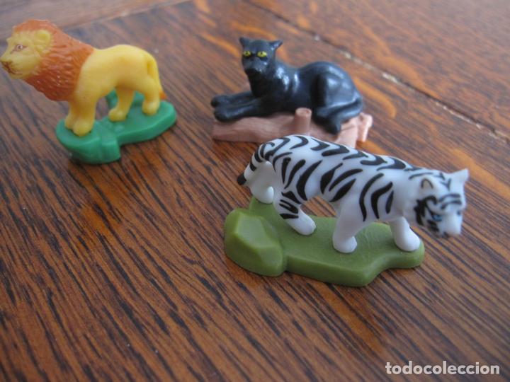 Figuras de goma Kinder: 3 figuras de Kinder - Foto 1