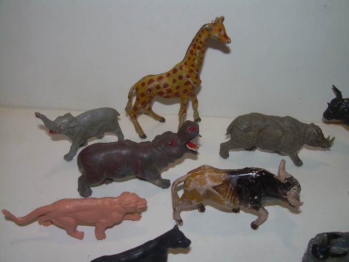 Figuras de goma y PVC: ANTIGUAS FIGURAS.....TOTAL 11. - Foto 2