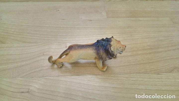 Figuras de goma y PVC: FIGURA &laquo;LE&Oacute;N&raquo; - Foto 1