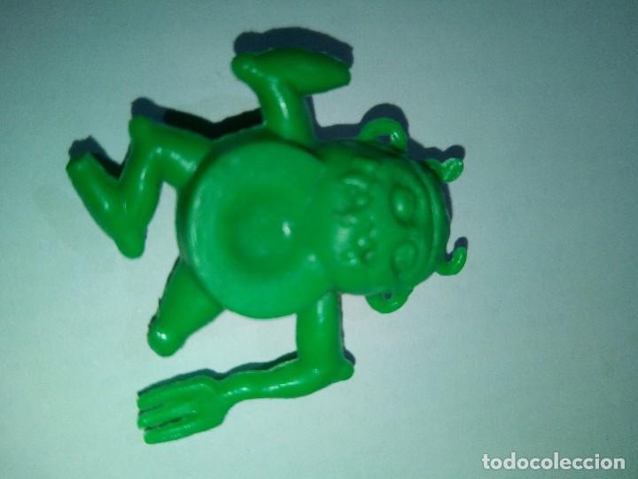 Figuras de goma y PVC: Figura monstruo dunkin - Foto 1