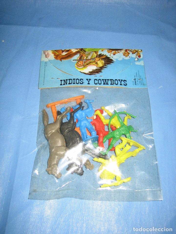 Figuras de goma y PVC: Blister Indios y Cowboys de Gomarsa - Foto 1