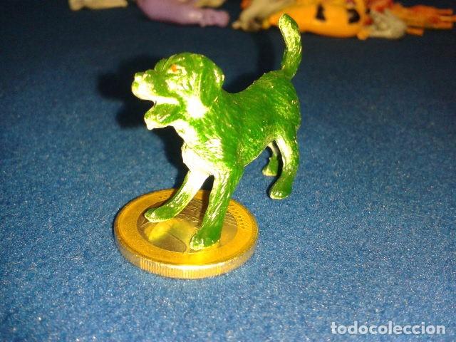 Figuras de goma y PVC: FIGURA PERRO - Foto 1