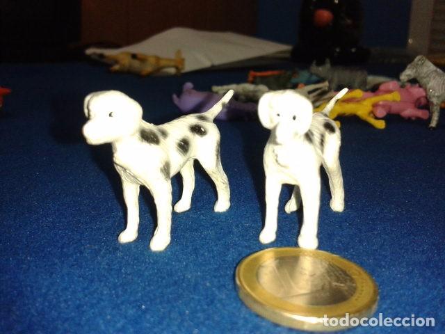 Figuras de goma y PVC: FIGURAS PAREJA DE PERROS DALMATA - Foto 2