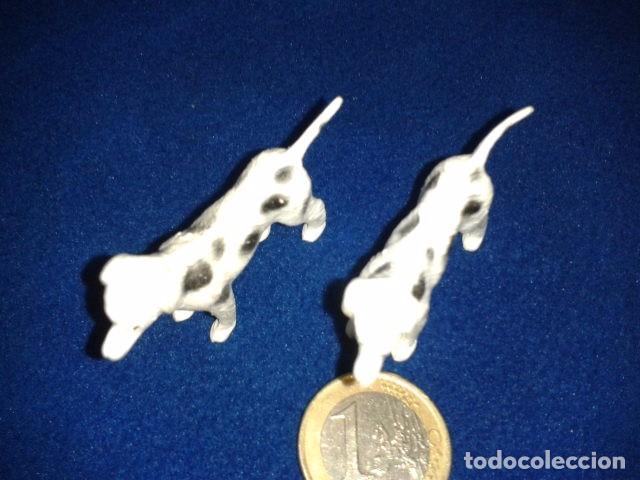 Figuras de goma y PVC: FIGURAS PAREJA DE PERROS DALMATA - Foto 3