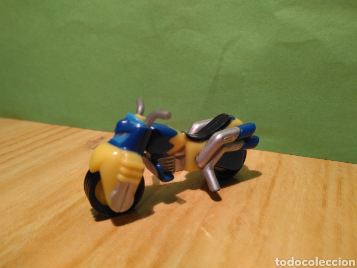 Figuras de goma Kinder: MOTO KINDER - Foto 1