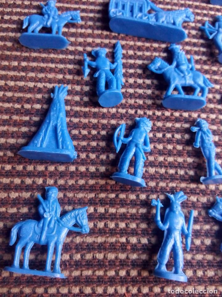 Figuras de goma y PVC: Montaplex lote indios y vaqueros - Foto 4