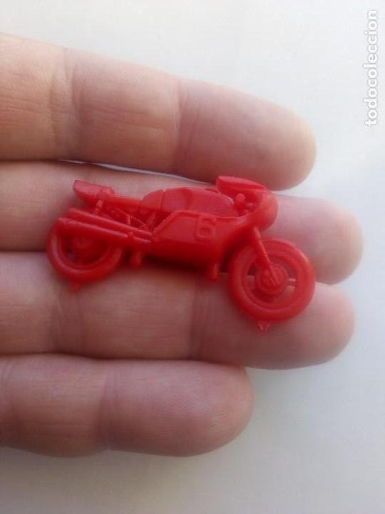 Figuras de goma y PVC: Montaplex moto - Foto 1