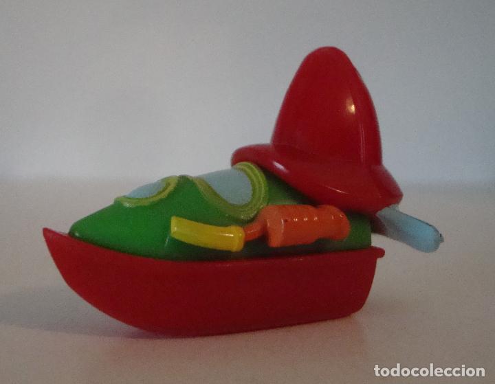 Figuras de goma Kinder: (TC-100) BEBE BOMBERO DE KINDER - Foto 1