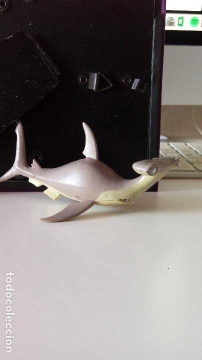 Gummi- und PVC-Figuren: Figura pvc Tiburon Serie Espantatiburones. Original de Disney Pixar.