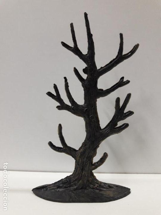 Figuras de goma y PVC: ARBOL . PARA DECORADO - Foto 2