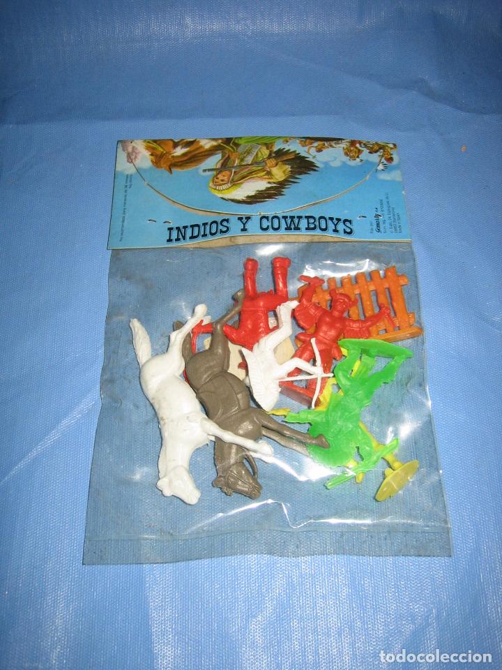Figuras de goma y PVC: Blister Indios y Cowboys de Gomarsa - Foto 2