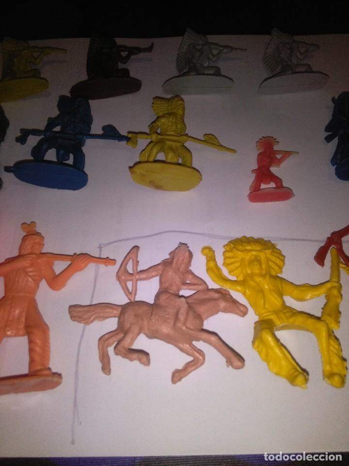 Figuras de goma y PVC: 17 figuras indios pl&aacute;stico - Foto 3