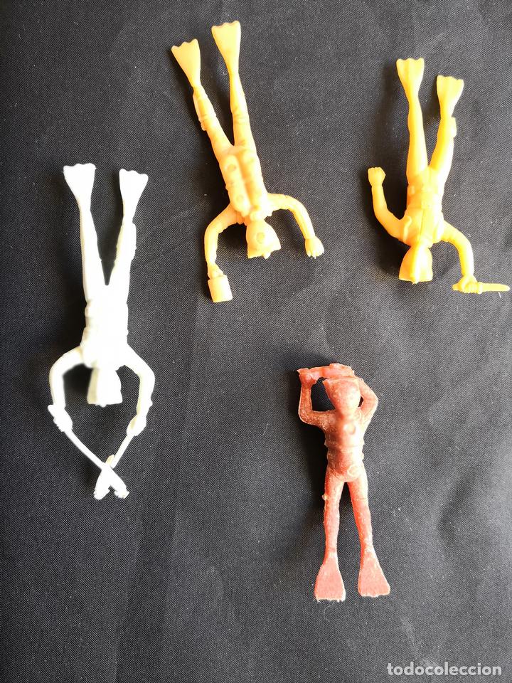 Figuras de goma y PVC: Buzos de pl&aacute;stico a&ntilde;os 60 - Foto 1