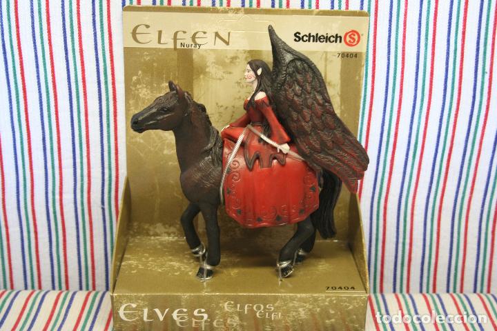 Figuras de goma y PVC: NURAY EN CABALLO - Foto 1