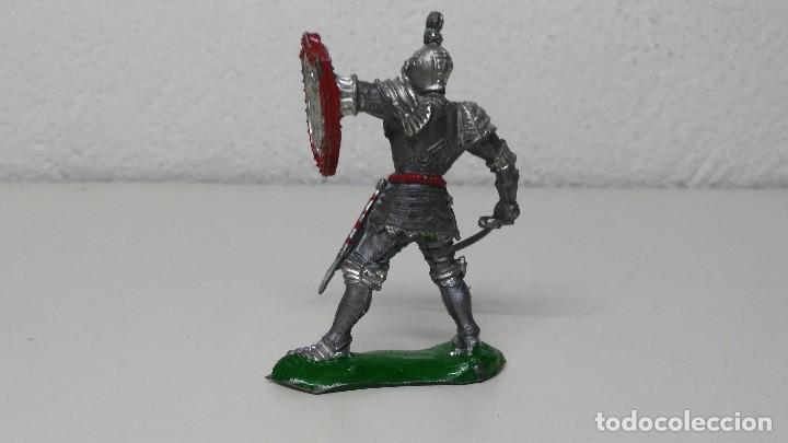 Figuras de goma y PVC: CABALLERO LAFREDO PLASTICO - Foto 2