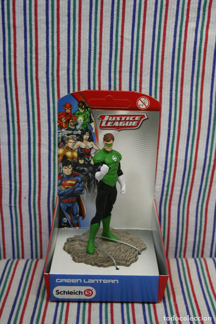 Figuras de goma y PVC: LINTERNA VERDE DE SCHLEICH - Foto 2