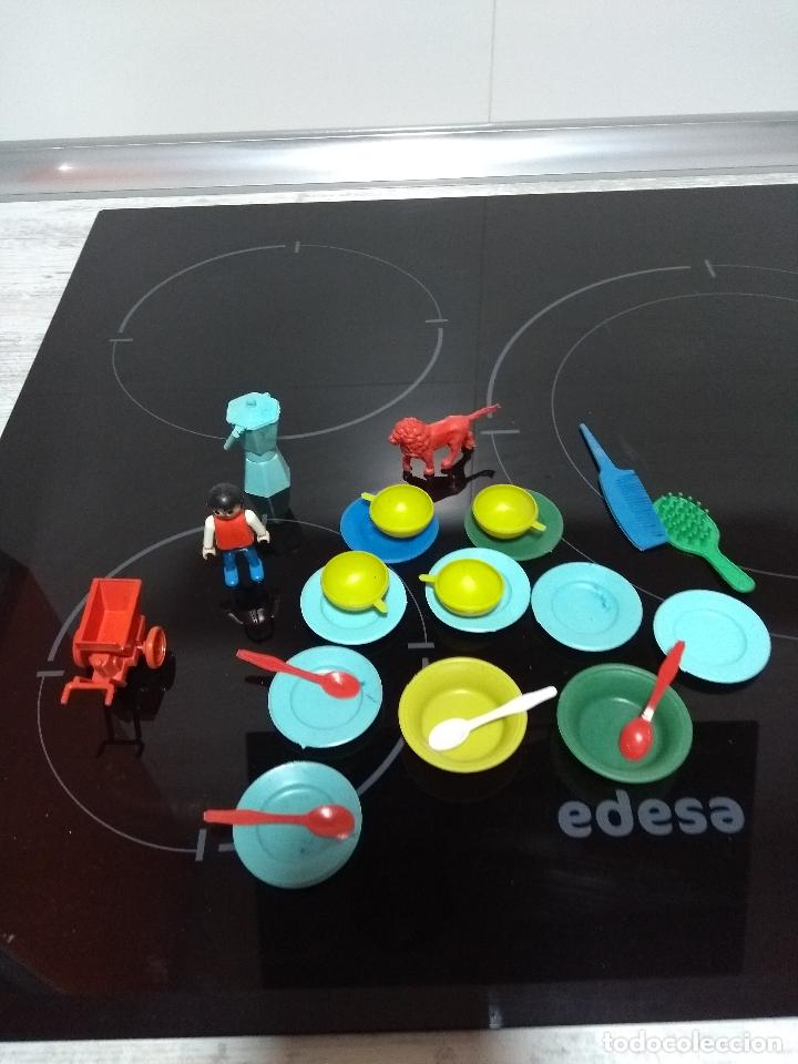 Figuras de goma y PVC: LOTE DE CACHARRITOS DE PL&Aacute;STICO - Foto 2