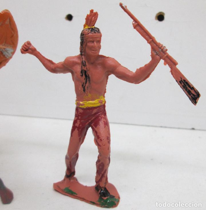 Figuras de goma y PVC: Lote 2 indios y caballo, Comansi, Jecsan ?? - Foto 2