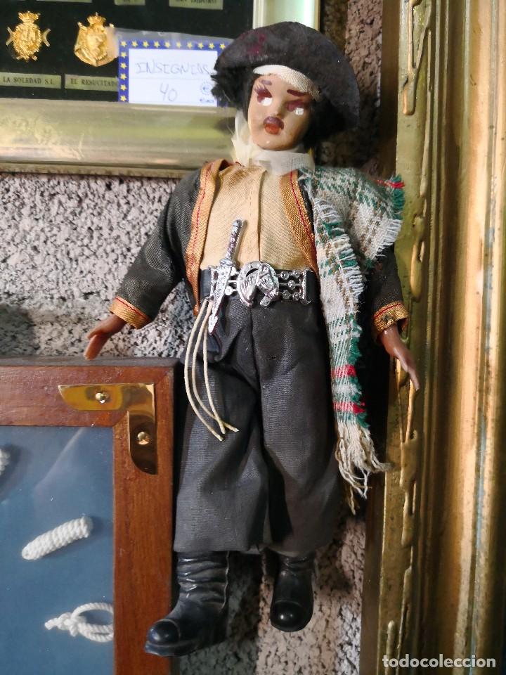 Gummi- und PVC-Figuren: Antiguo mu&ntilde;eco de pl&aacute;stico bandolero