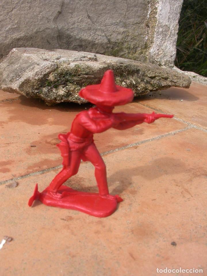 Figuras de Borracha e PVC: FIGURA MARXS