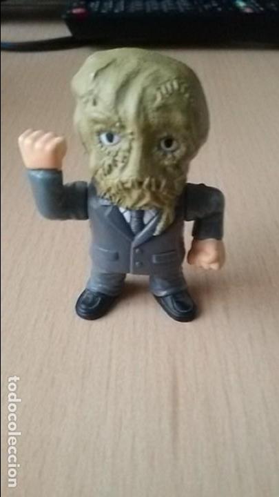 Figuras de goma y PVC: ESPANTAP&Aacute;JAROS - DC COMICS - NESTL&Eacute; - Foto 1