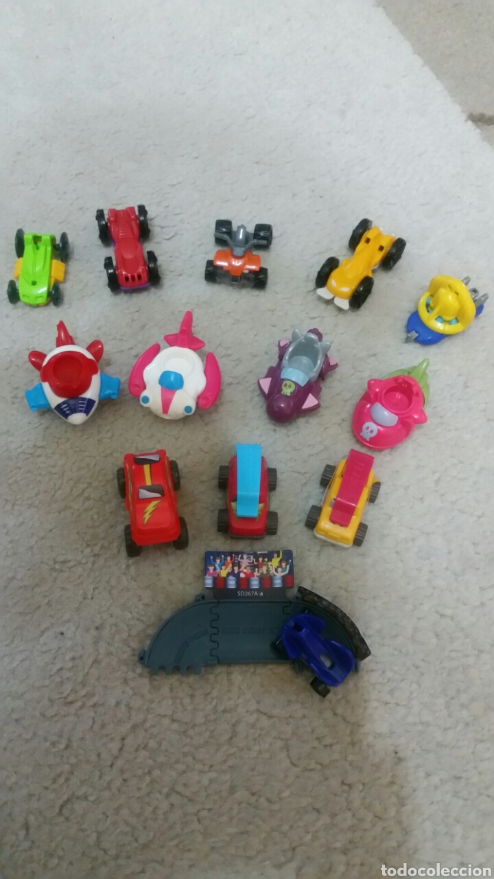 Figuras de Goma Kinder: Lote A 13 coches kinder
