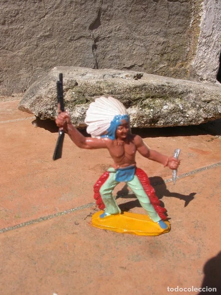 Figuras de goma y PVC: FIGURA SOTORRES - Foto 1