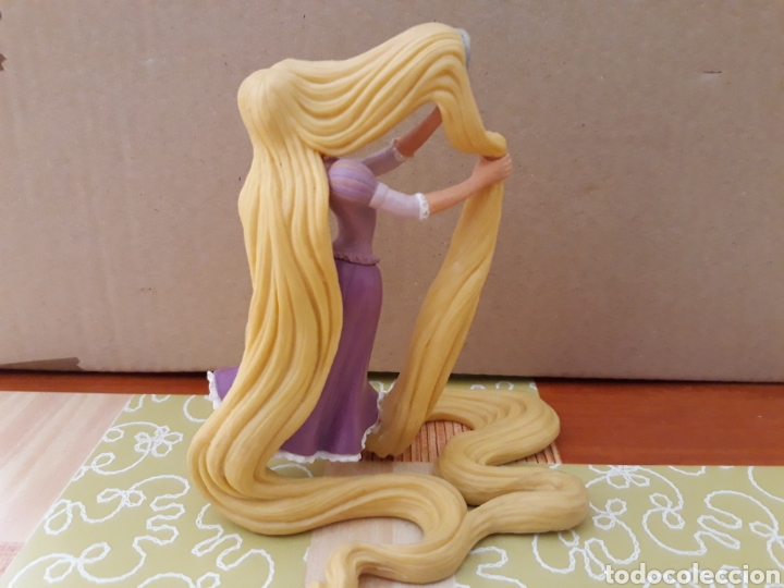 Figuras de goma y PVC: Figura Rapunzel bullyland - Foto 2