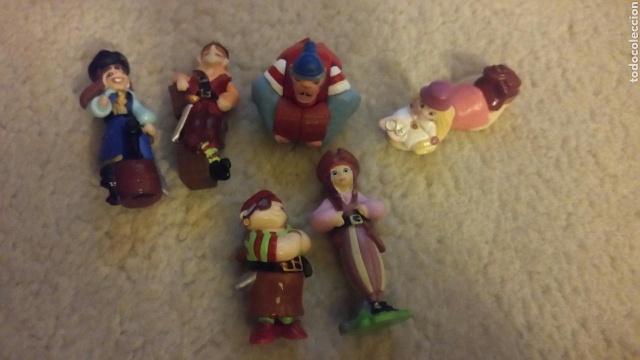 Figuras de Goma Kinder: Lote 6 piratas kinder con mapa dentro