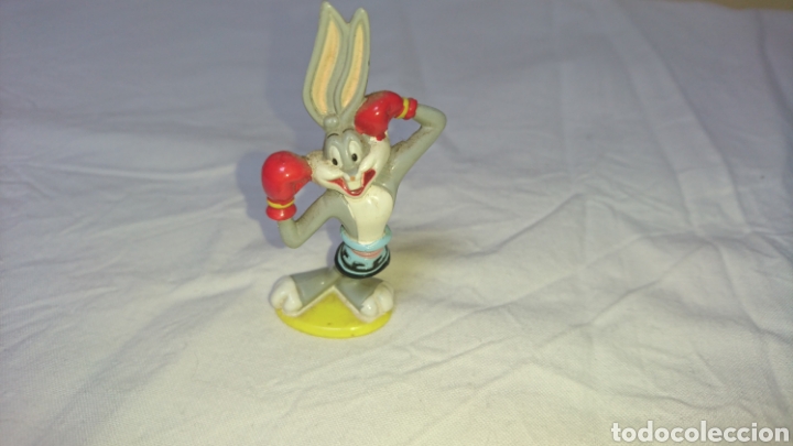 Figuras de goma Kinder: FIGURA PVC BUGS BUNNY - Foto 1