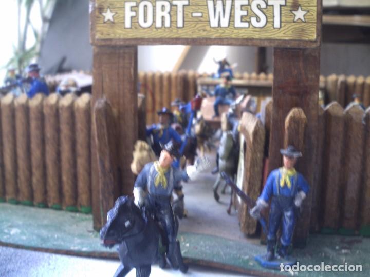 Figuras de goma y PVC: ataque al fuerte - Foto 12