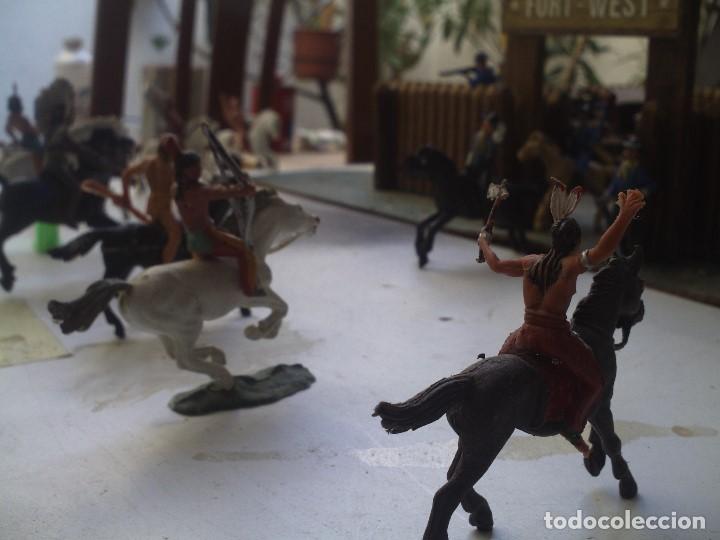 Figuras de goma y PVC: ataque al fuerte - Foto 14