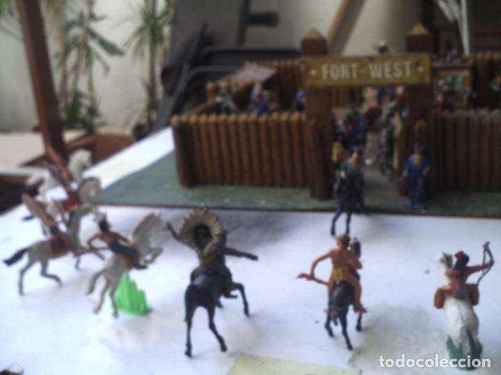 Figuras de goma y PVC: ataque al fuerte - Foto 15