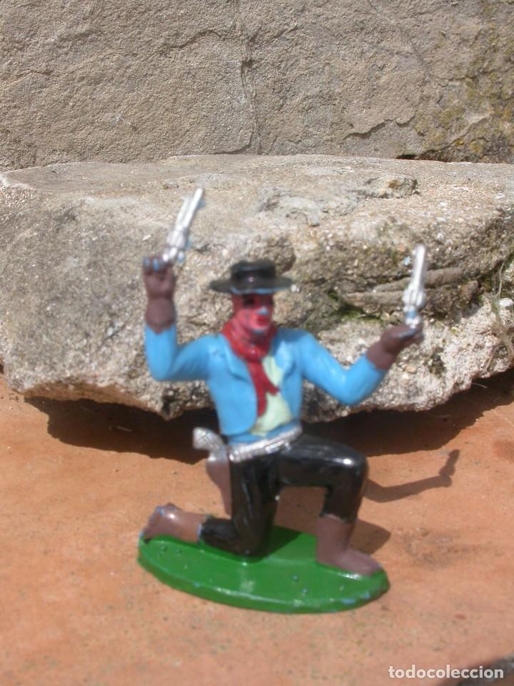 Figuras de goma y PVC: FIGURA SOTORRES - Foto 1