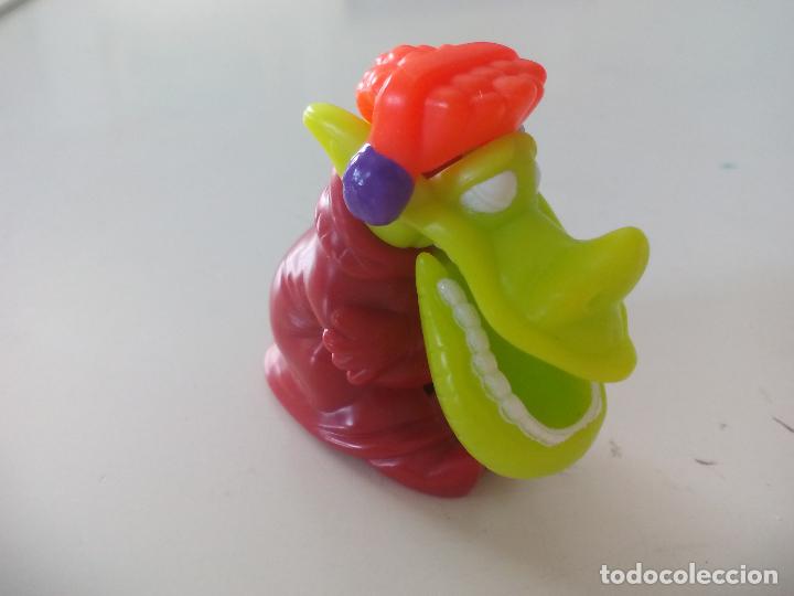 Kinder &Uuml;berraschung: FIGURA DE HUEVOS KINDER SORPRESA. MU&Ntilde;ECO MINIATURA FERRERO.