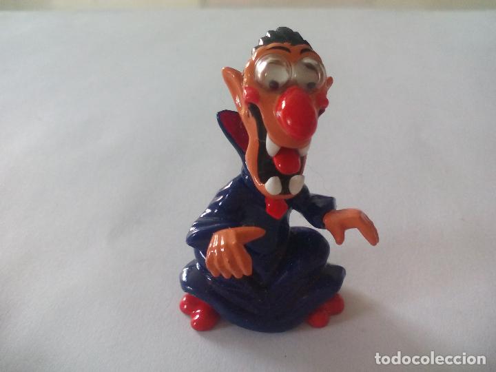 Figure di Gomma e PVC: FIGURA DE HUEVOS KINDER SORPRESA. MU&Ntilde;ECO MINIATURA FERRERO. MPG C-D. DRACULA
