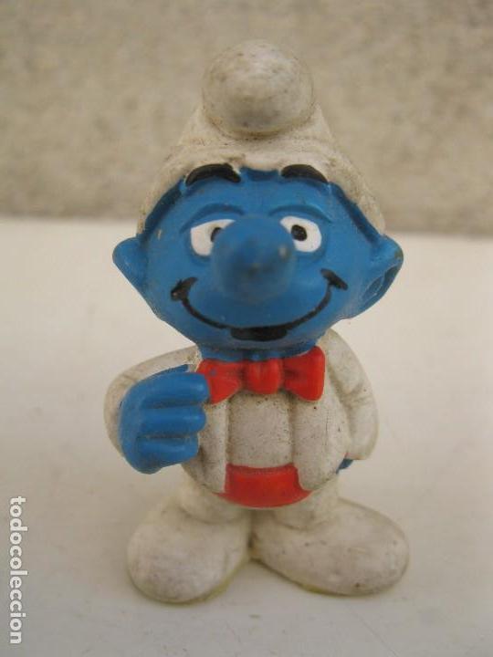 Figuras de Goma y PVC: PITUFO DE GALA - FIGURA DE PVC.