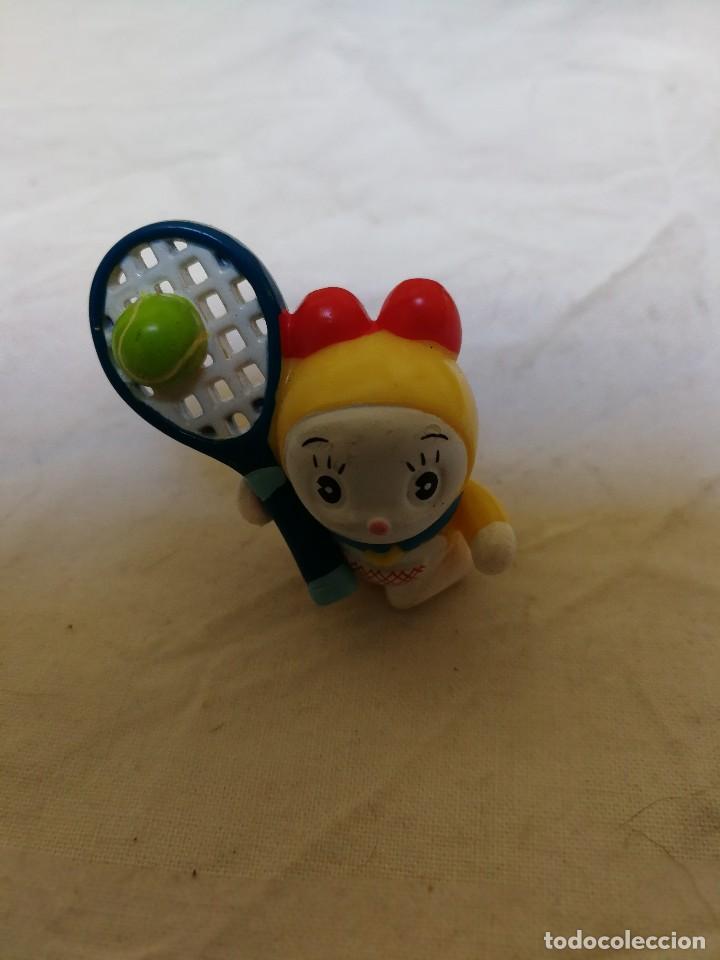 Figuras de goma Kinder: HERMANA DE DORAEMON - Foto 1