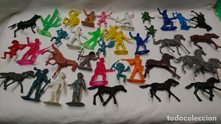 Figuras de goma y PVC: LOTE DE ANTIGUAS FIGURAS COMANSI - Foto 1