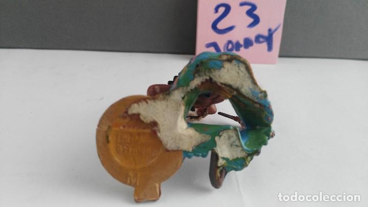 Figuras de goma y PVC: ANTIGUA FIGURA DE INDIO  ELASTOLIN - Foto 3