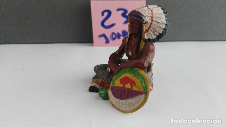 Figuras de goma y PVC: ANTIGUA FIGURA DE INDIO ELASTOLIN - Foto 2