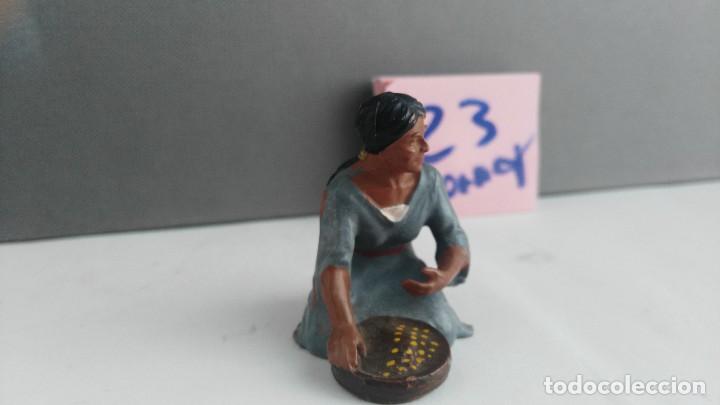 Figuras de goma y PVC: ANTIGUA FIGURA DE INDIO ELASTOLIN - Foto 1