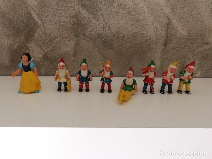 Figuras de goma y PVC: BLANCANIEVES Y LOS 7 ENANITOS PVC - Foto 1