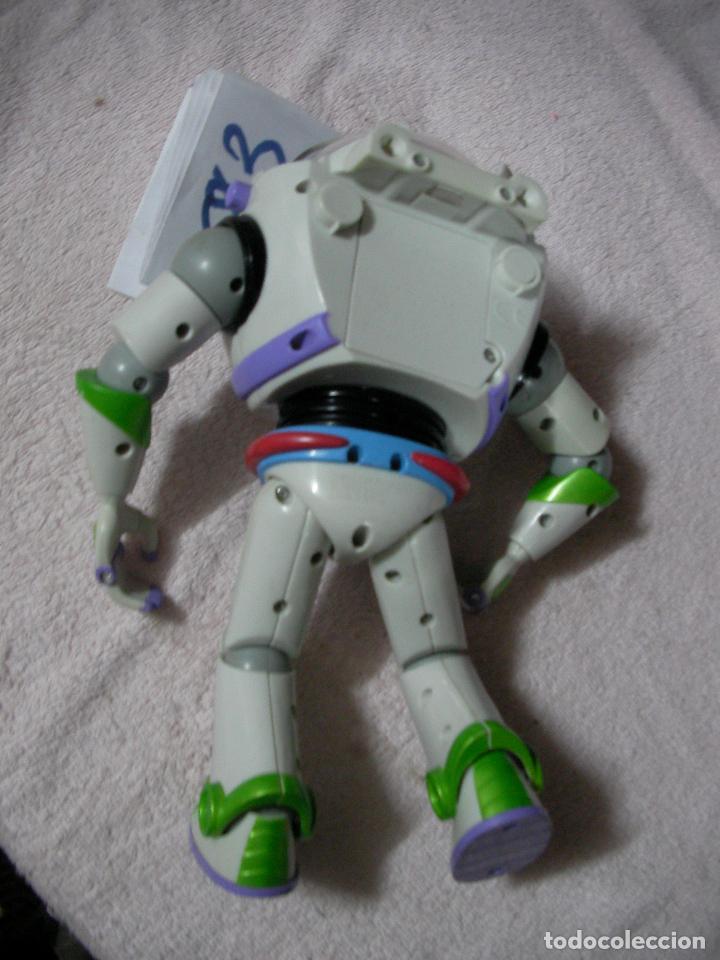 Figuras de goma y PVC: BUZZ LIGHTYEAR GRANDE CON SONIDO - Foto 3