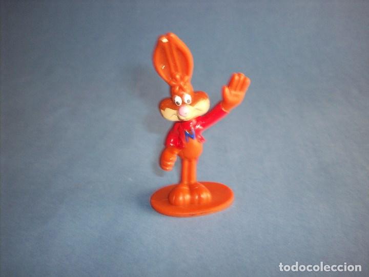 Figuras de goma y PVC: figura pvc conejo nesquick - Foto 1